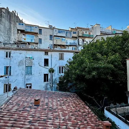 2 Personnes Plein Centre Rue Pietonne